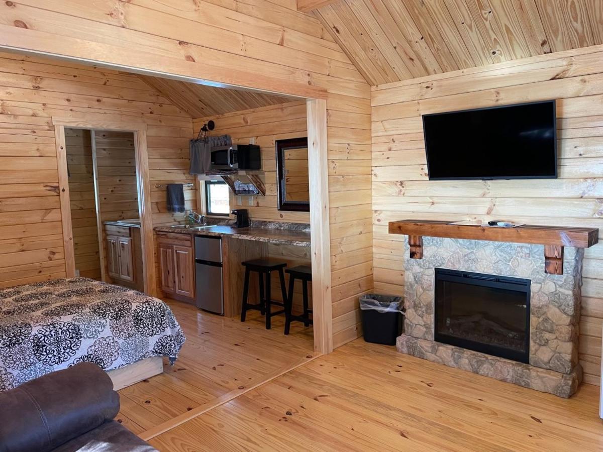 Lakewood Park - Luxury * Barnesville